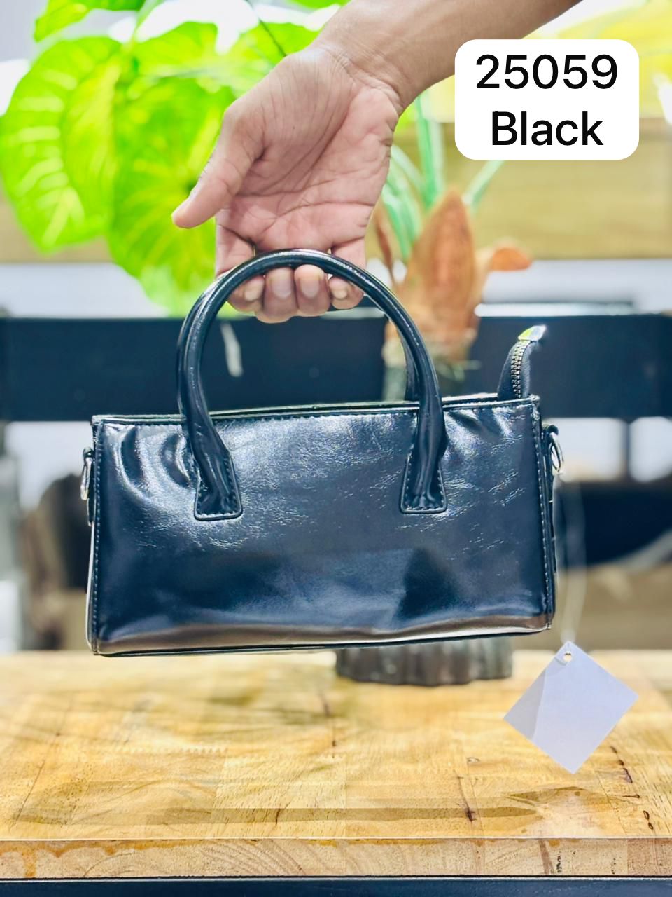 The Cleo Sleek Mini Baguette.