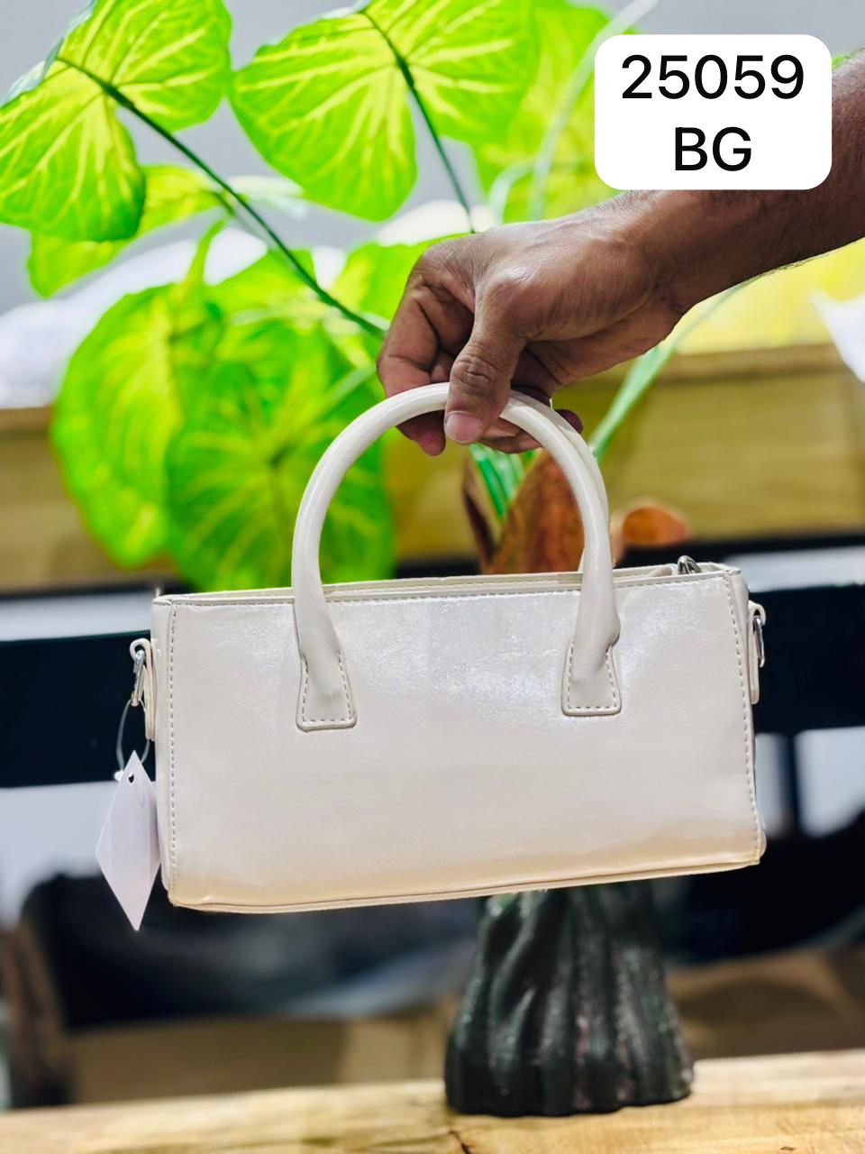 The Cleo Sleek Mini Baguette.